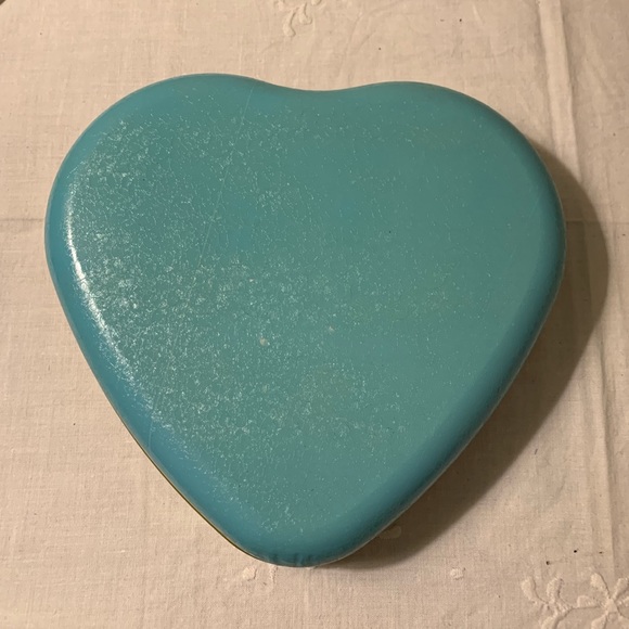 Sweetheart Coca Cola Tin - from Paris - Picture 2 of 5